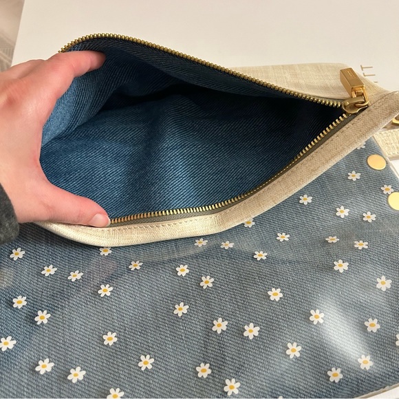 PROTOTYPE Hammitt VIP Large Undercover Daisy RARE! 😮 - Picture 7 of 13